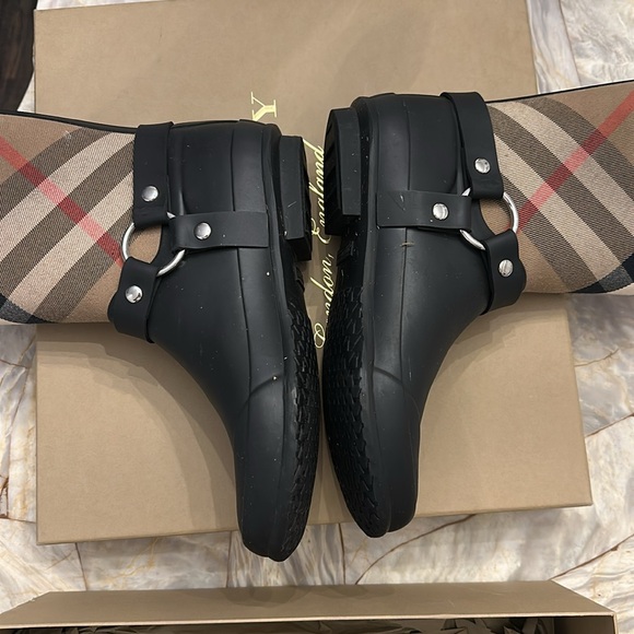 Burberry stripped rain boot size 37 - Picture 1 of 11
